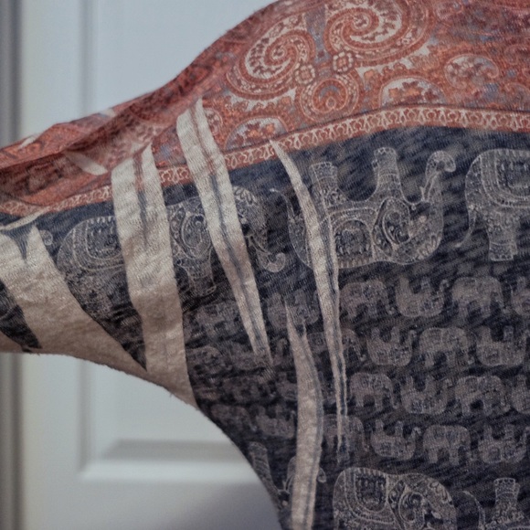 {Rue21} Elephant Dolman Shirt - Picture 6 of 6